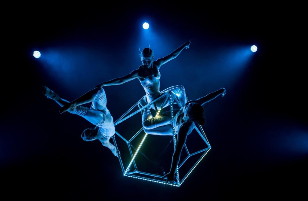 Flying LED Diamond