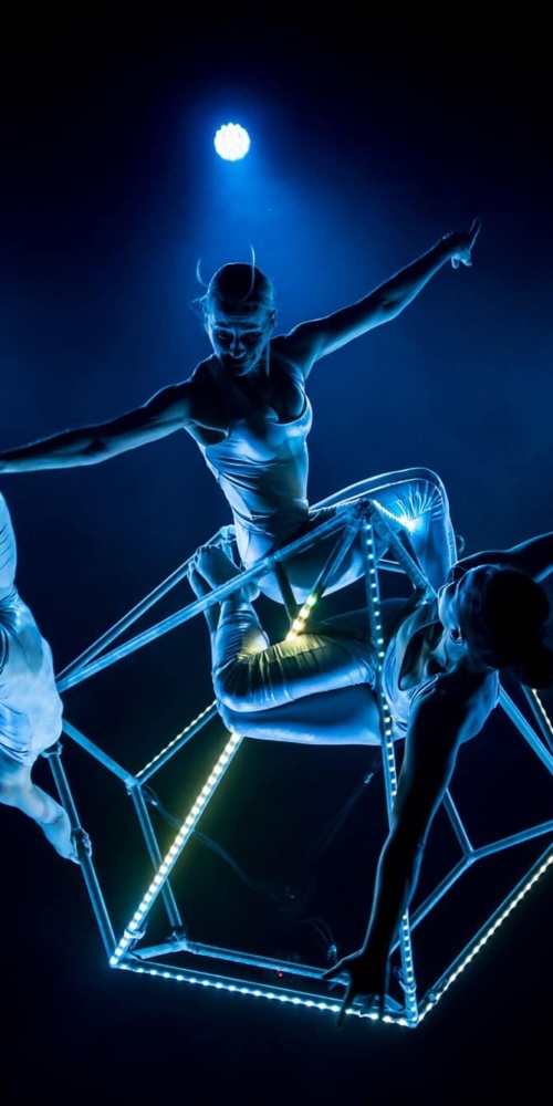 Flying LED Diamond